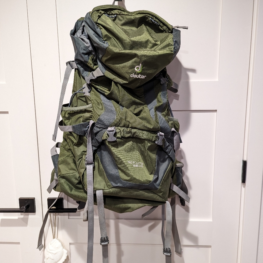Deuter Act Lite 65 10 Hiking Backpack